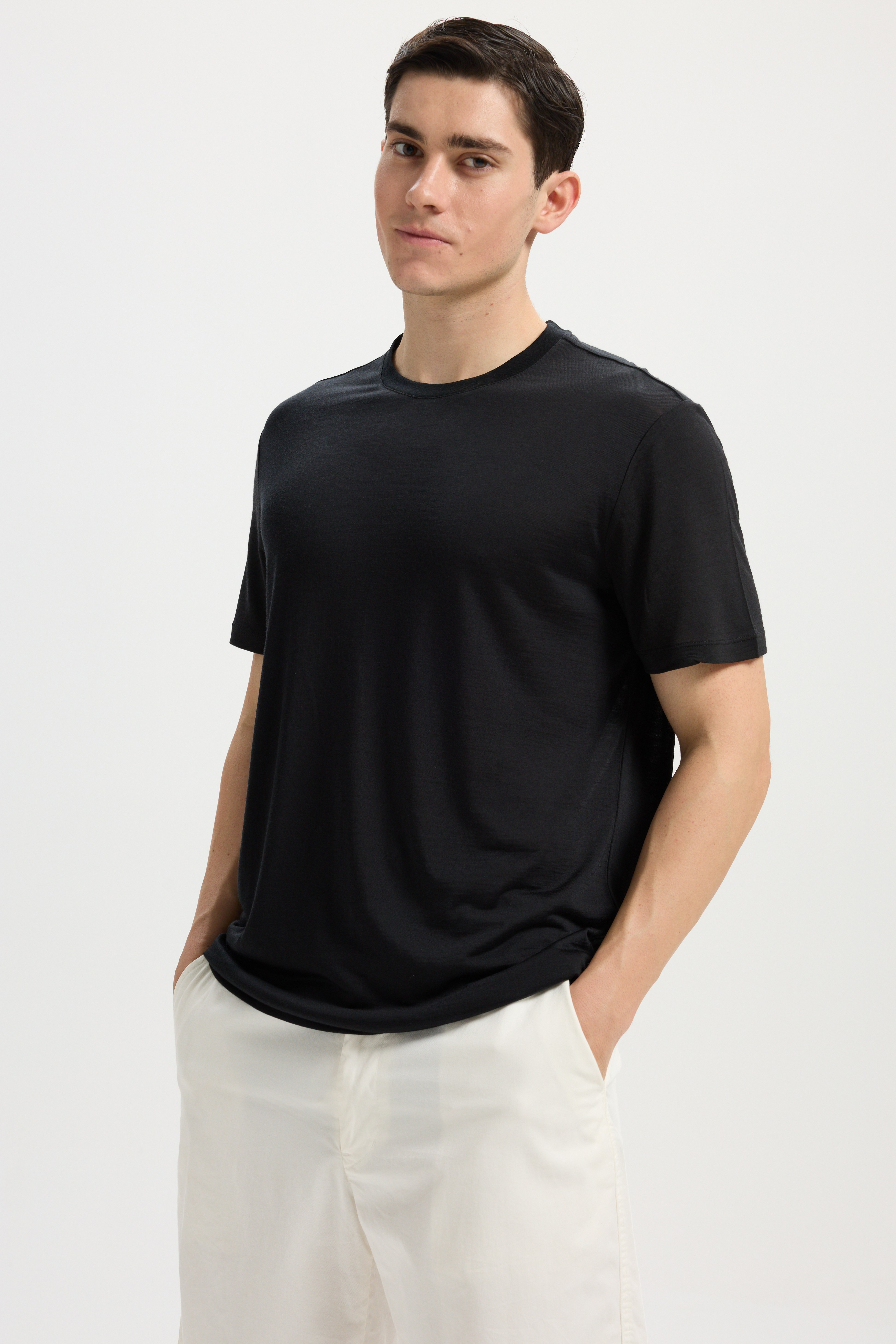 Wool Short-Sleeved Shirt-black